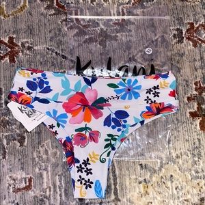 Kulani Kinis Bottoms